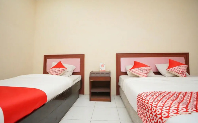 Female Guest House by OYO Rooms
