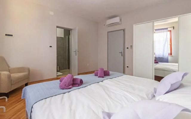 Amazing Home in Bale With Wifi and 4 Bedrooms