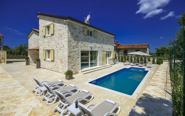 Villa Emma