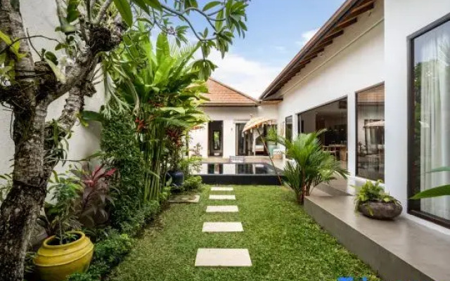 Jami 4BR PoolVilla, a Serenity Steps from theBeach
