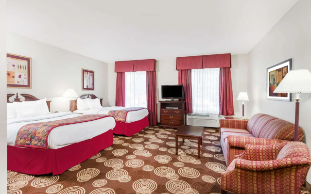 Hawthorn Extended Stay by Wyndham Seville