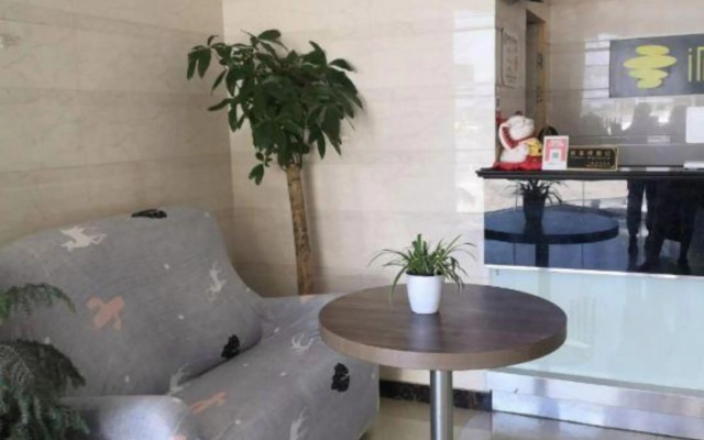 Manfullou Yun Hotel (Shanghai Pudong Airport Branch)