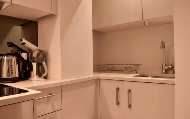2 Bedroom Property Near Hyde Park