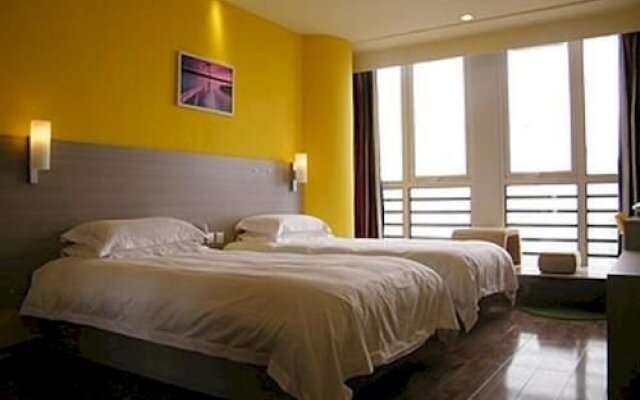 Laiyin Junting Business Hotel