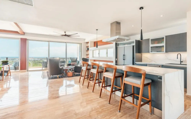 Amazing Penthouse in Exclusive Tower in Capcana