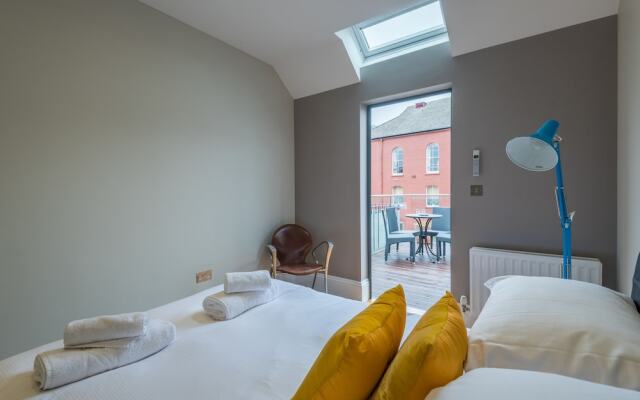 Divine Dalston Home near Shoreditch High Street