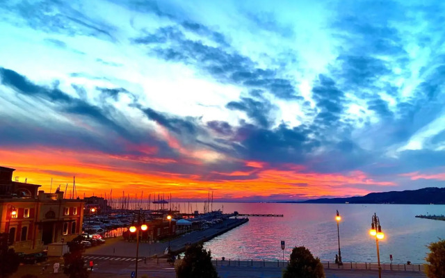 Five Flowers - Guest House