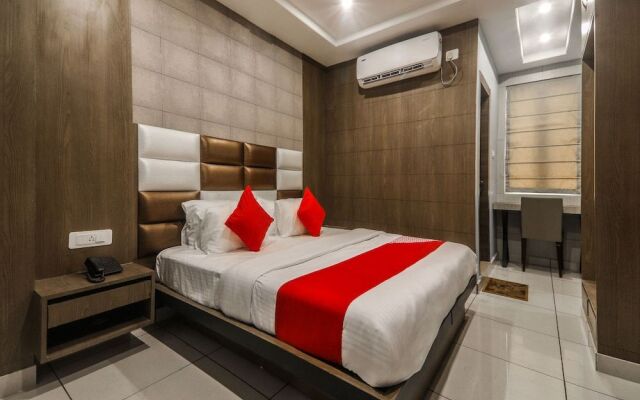 Oyo 17016 Galaxy Inn