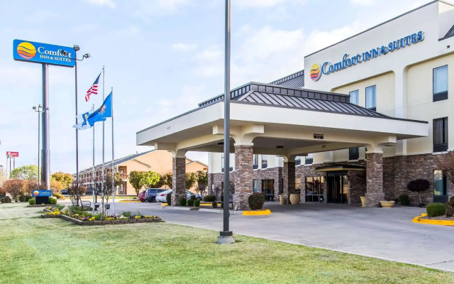 Ardmore Inn & Suites