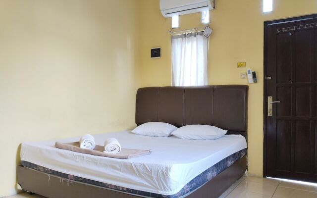 Risqia Homestay Syariah by Cocotel