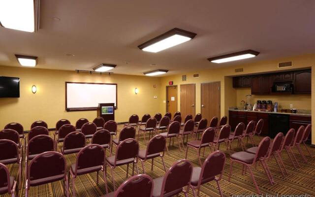 Holiday Inn Express Holland by IHG