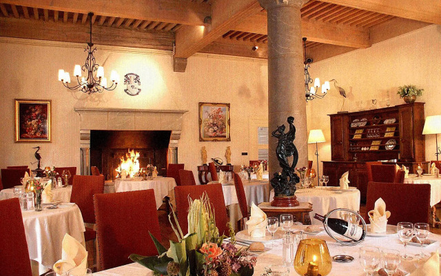 Chateau des Comtes de Challes