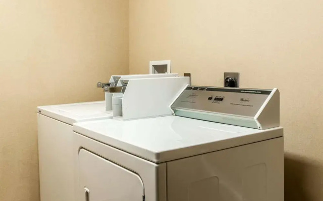 Quality Inn & Suites Mattoon Area