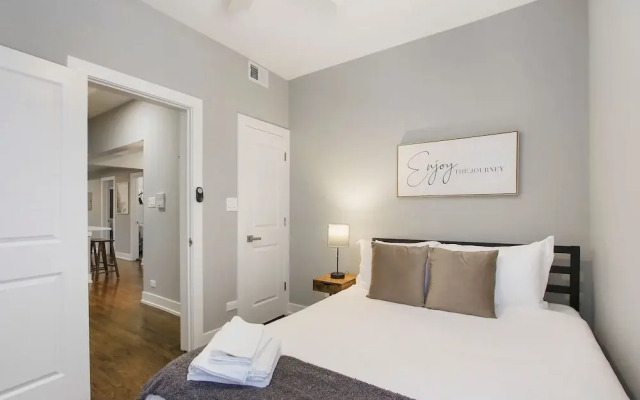 3BR Well-Furnished Apt - Kedzie 3F