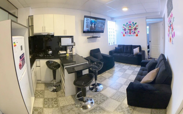 Del Niño Apartments