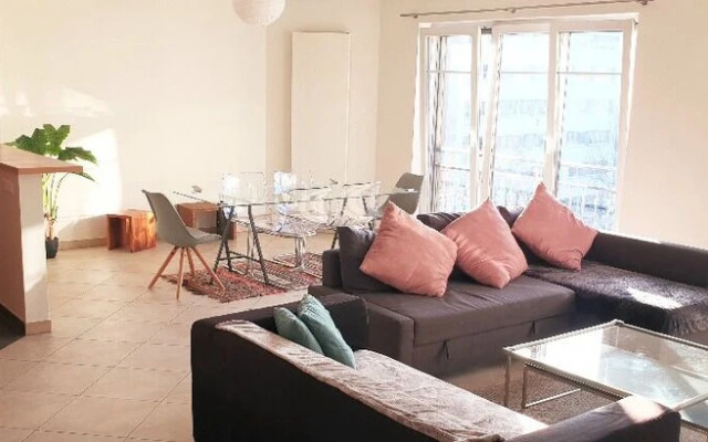 Large Modern Flat 100m2 in City Center - Parking