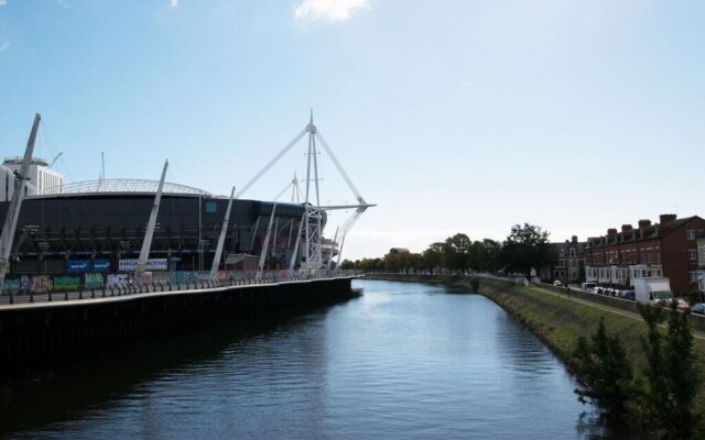 Executive Apartment Cardiff Central