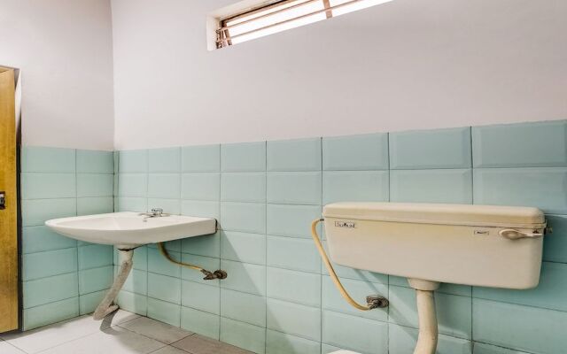 Spot on 38199 Hotel Orient