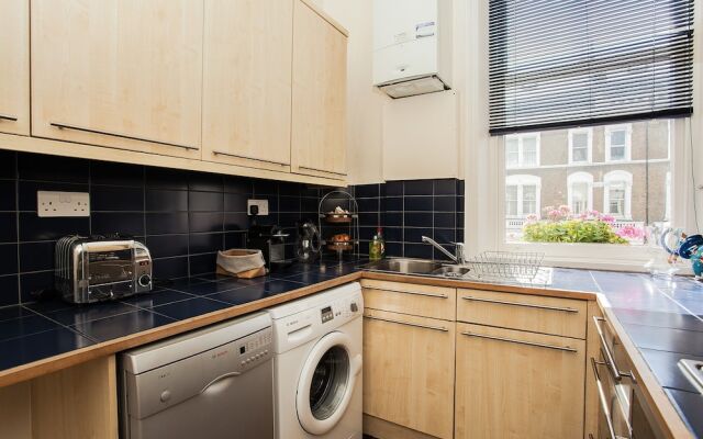 West Kensington 1 Bedroom Flat