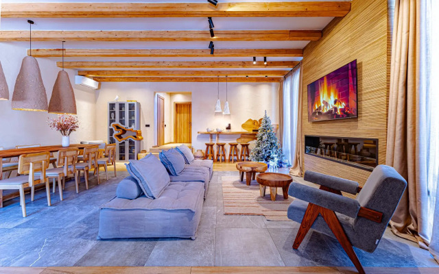 Chalet Twins (Chalet Twins)