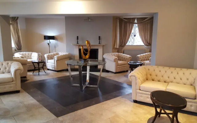 Mercure Birmingham North Barons Court Hotel