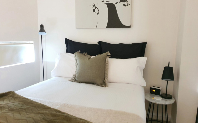Harbour Escape Apartments
