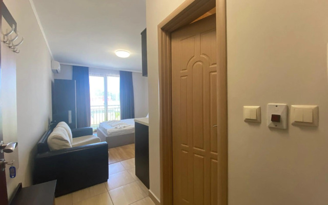 Private Studio SUMMER BREZE 204