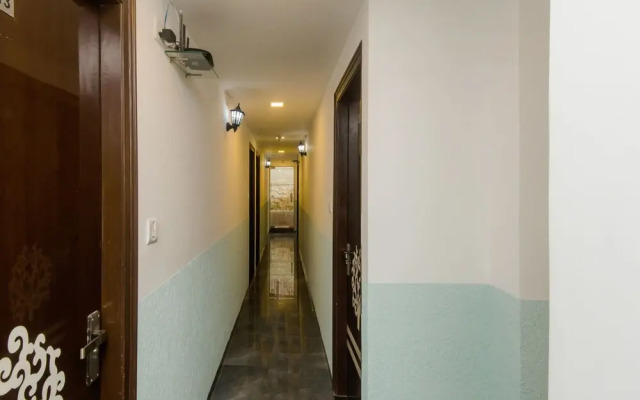 OYO 11498 Hotel Bliss Executive