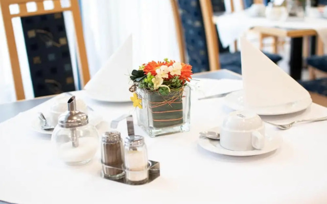 Miratel Hotel