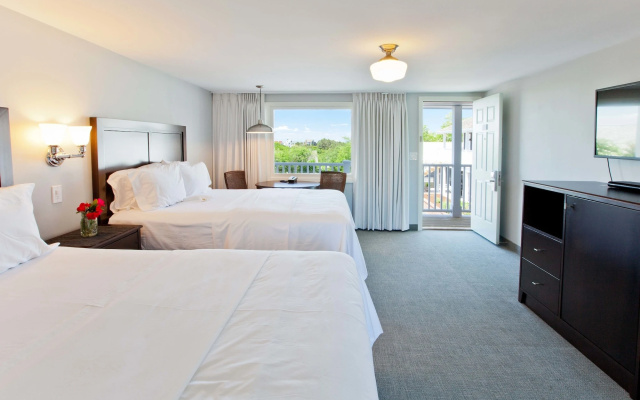 Seaglass Inn & Spa