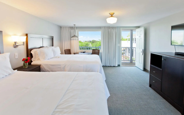 Seaglass Inn & Spa