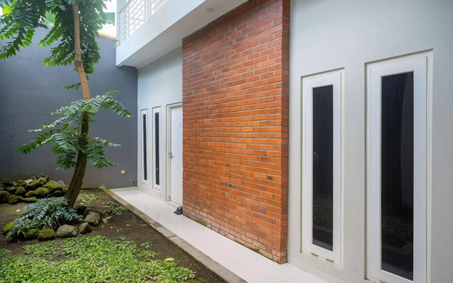 OYO 195 Stay @h Guesthouse