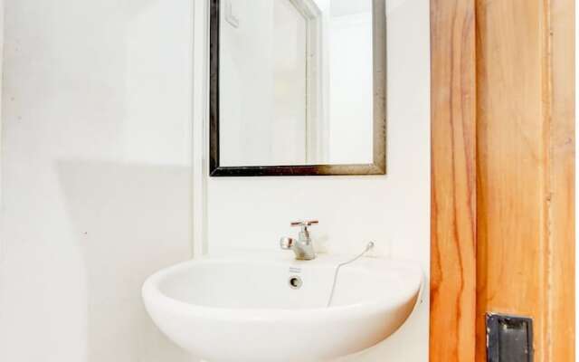 Super OYO 3702 Homestay Bougenville Syariah
