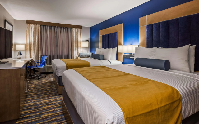 Magnuson Hotel and Suites Lansing