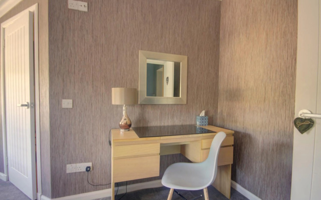 Thistle Apartment, Main street, Golspie