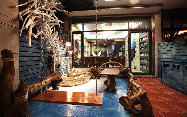 3D Sunflower Embossed B&B