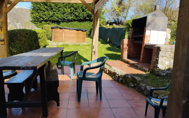 LA NOZAL (piscina, barbacoa, jardín...)