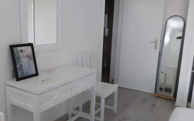 White Light Terrace Alvor Flat