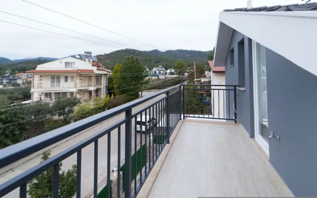 Huge Triplex Villa w Pool and Garden in Fethiye