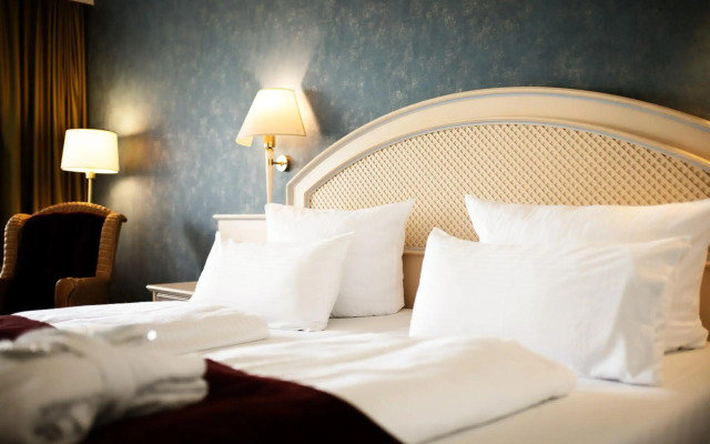 Hotel Dieksee - Collection by Ligula