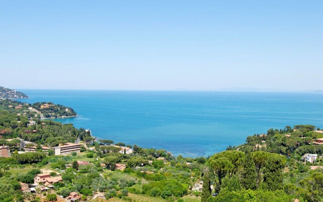 Three-room Apartment Porto Santo Stefano