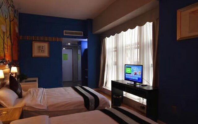 Chengdu Small Apple Thene Hotle