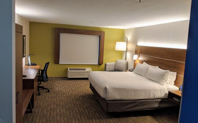 Holiday Inn Express & Suites Claypool Hill (Richlands Area), an IHG Hotel