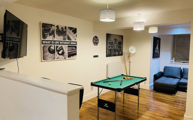 Hidden Hot Tub Retreat Apartment in Nottingham