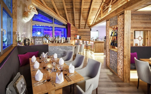 Magnificent Chalet in Kaprun With Balcony and Mountain Views