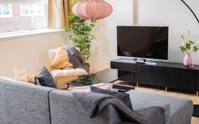 Serviced 3BR Apartment in Utrecht