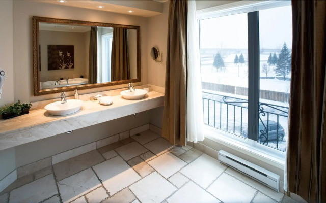 Hôtel Brossard