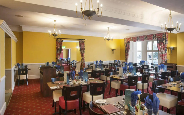 The Carlton Hotel