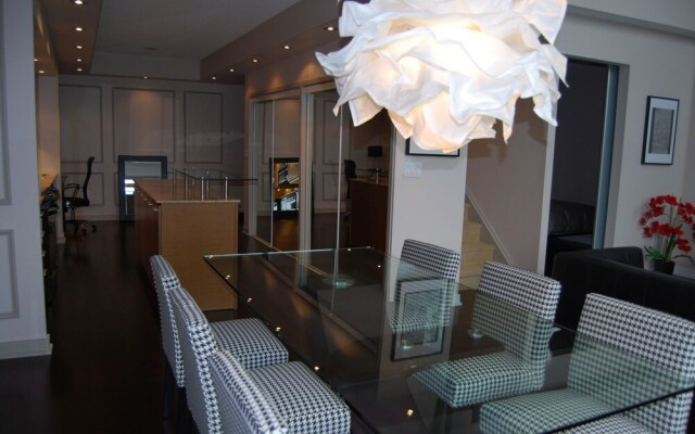 Luxury Downtown Water Front Condo