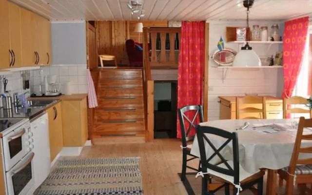 Lofälleviken Cottage